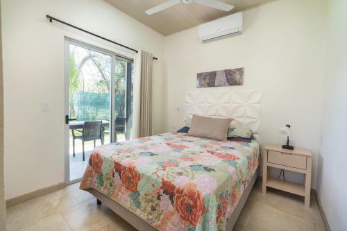 Gorgeous New 3-bd House And 2-bd Casita With Pool
