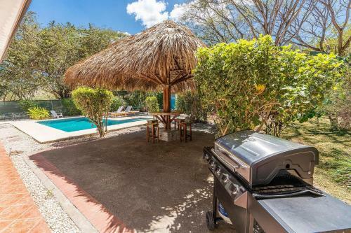 Secluded Recent Remodelled 6-bedroom Villa With Pool