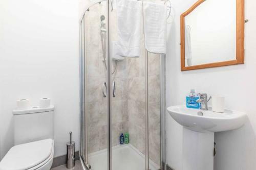 Apartamento Modern Studio On Egham High Street