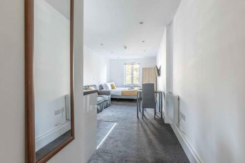 Apartamento Modern Studio On Egham High Street