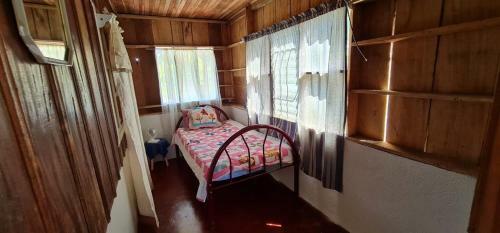 Caba�a Y Rancho Los Rojas