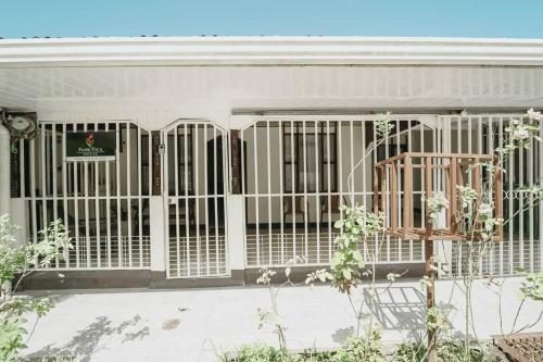 Flor Tica House