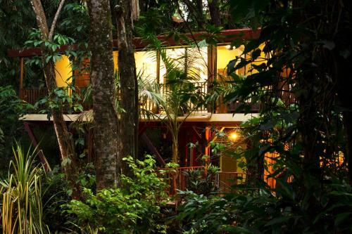 Bali Inspired Casa Cascada W Jungle Views Wi-fi Private Pool AC