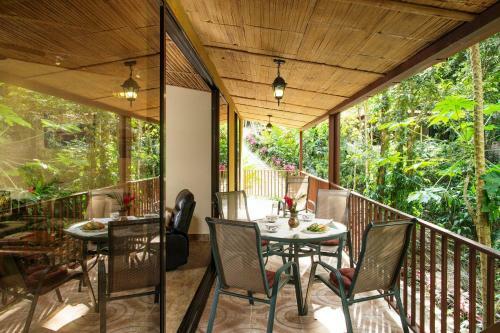 Bali Inspired Casa Cascada W Jungle Views Wi-fi Private Pool AC