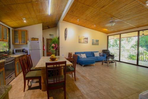 Bali Inspired Casa Cascada W Jungle Views Wi-fi Private Pool AC