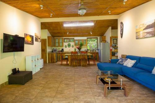 Bali Inspired Casa Cascada W Jungle Views Wi-fi Private Pool AC