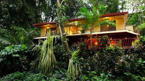 Bali Inspired Casa Cascada W Jungle Views Wi-fi Private Pool AC
