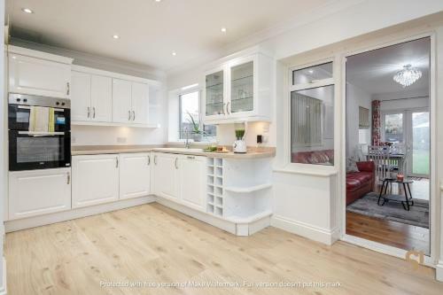 Enfield House By Svelte Living