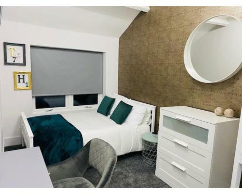 Hostal Townhouse Plus @ Lower Beth Street Stoke