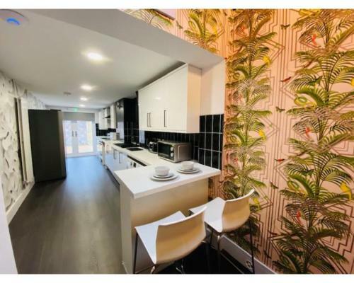 Hostal Townhouse Plus @ Lower Beth Street Stoke