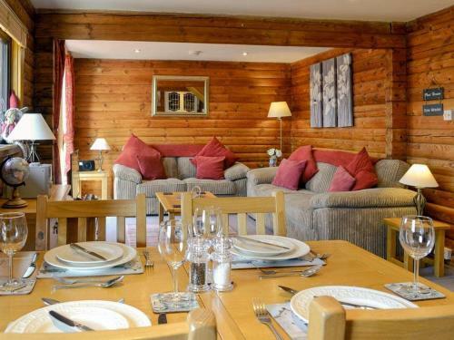 Kingfisher Lodge