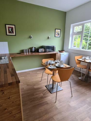Navar House Bed & Breakfast