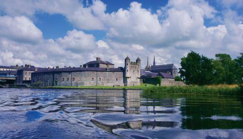 Erne View Apartments 1c - Lakeside Apartment Enniskillen