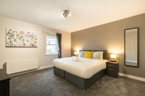 Escape Ordinary At Devenish Manor