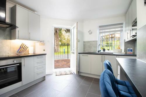 Apartamento Old Lodge 2 Min Walk To The Uni With Private Parking