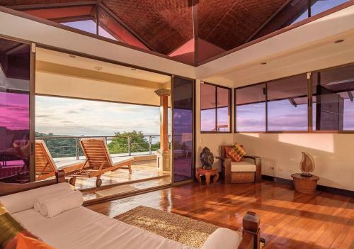 Villa Perezoso Luxury Mansion