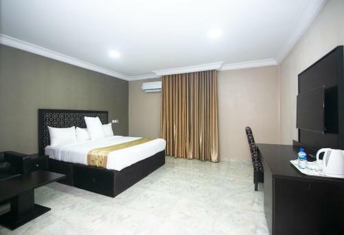 Belmont Hotel