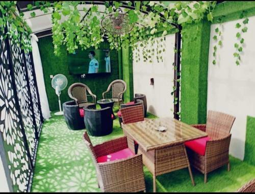 Hostal Jeozi Service Guest House