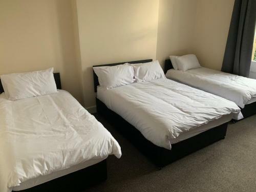Hostal Mayfair Guest House
