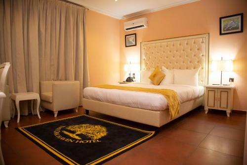 Oak Haven Hotel & Suites