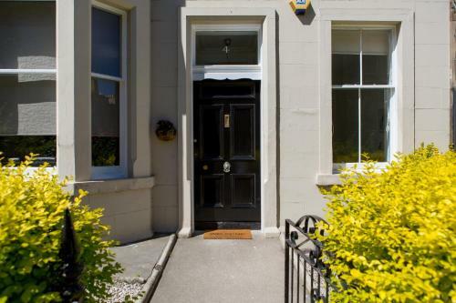 Colonial Victorian Apartment, Fab Central Location