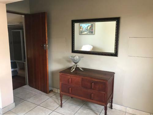Apartamento Upstairs At The Miles?