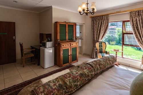 Hostal Antiqua Guest House