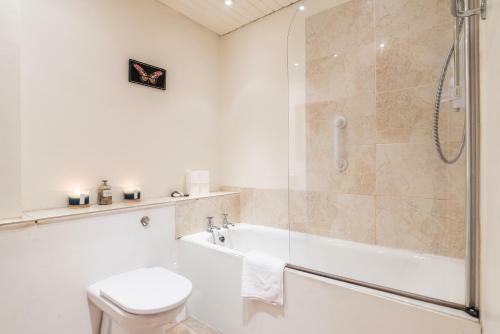 Apartamento Grand & Spacious Central Apt With Wifi