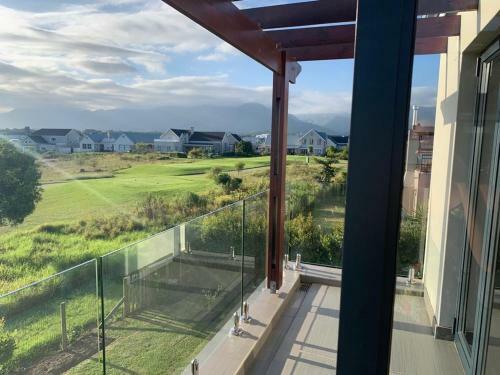 Hostal Brookside Living