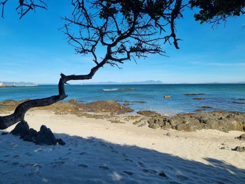 Apartment 18 Gordons Bay Beachfront