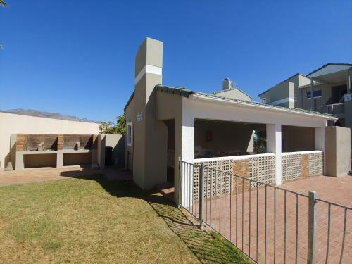 Apartamento Greenways Golf Beach E8 - Sea View