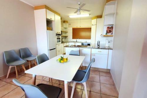 Apartamento Summerplace Gordons Bay Beach Accommodation