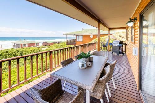Beach House - Stunning Sea Views - Beach 3 Min Walk