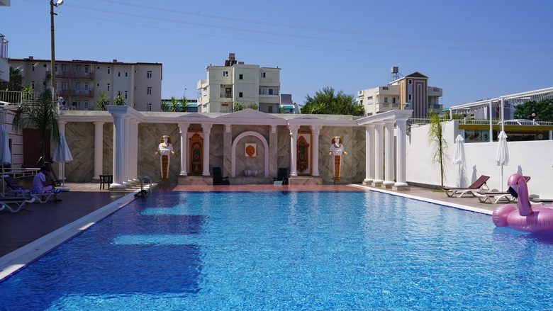 Daisy Garden Hotel