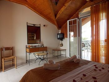 Panorama Studios & Apartments