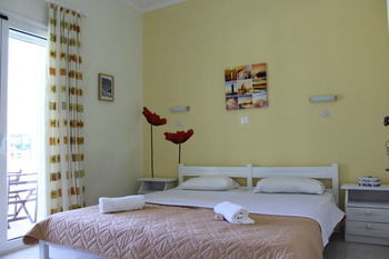 Panorama Studios & Apartments
