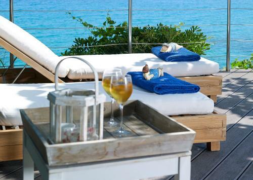 Paradisso Beach Villas