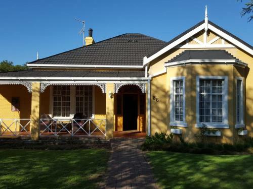 Hostal Lali's Guest House