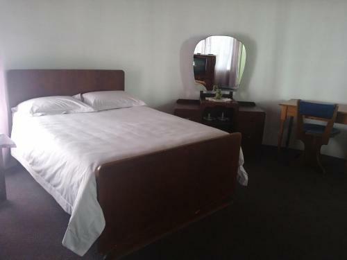 Hostal Golden Elephant Guest House
