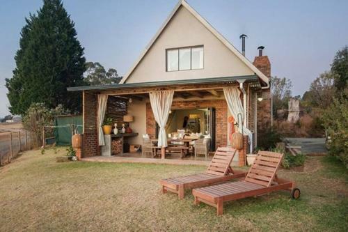 Midlands Cottage With Gigantic Views