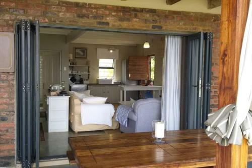 Midlands Cottage With Gigantic Views