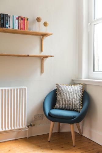Lovely Central Edinburgh Apartment