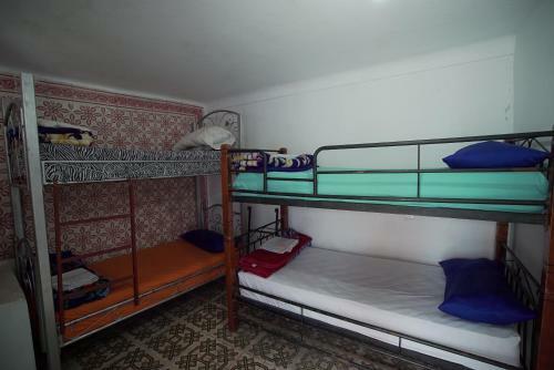Albergue White And Blue