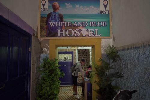 Albergue White And Blue
