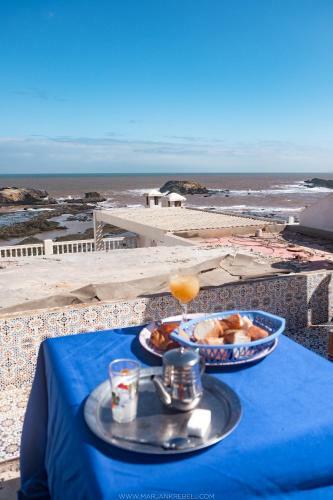 Bed & Breakfast Home With A Sea View