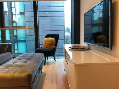 2 Bed Apartment At Quartermile
