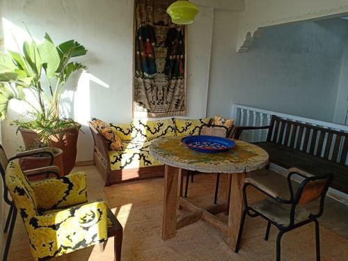 Hostal La Maison Oc�ane