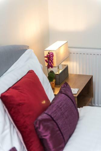 Apartamento Charming, Central & Spacious Georgian 3 Bed Apt