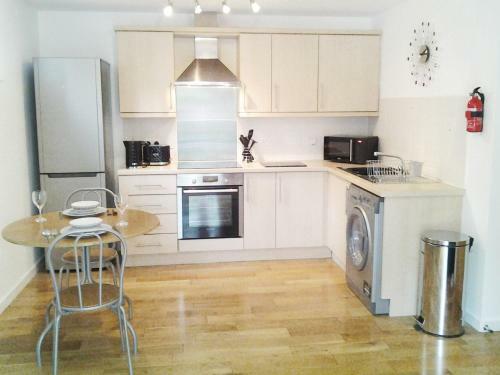 Edinburgh Holiday Apartment - Central Location
