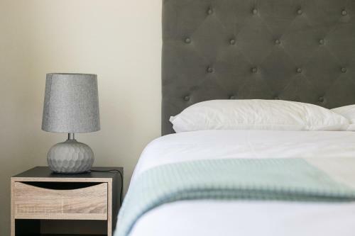 Apartamento Spacious 1 Bed In A Secure Golf Estate.wifi